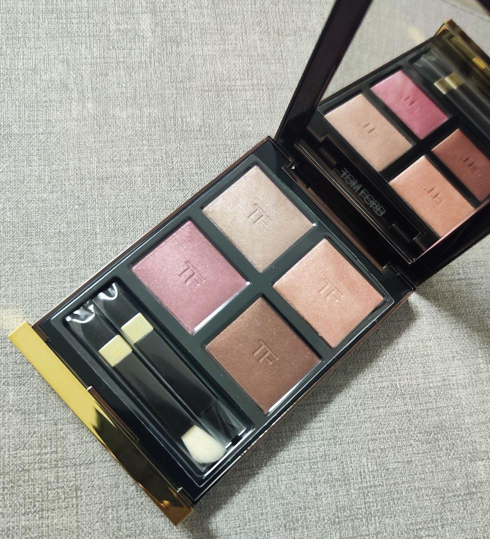 TOMFORDBEAUTYアイカラークォード42Aヘイズィセンシュアリティ