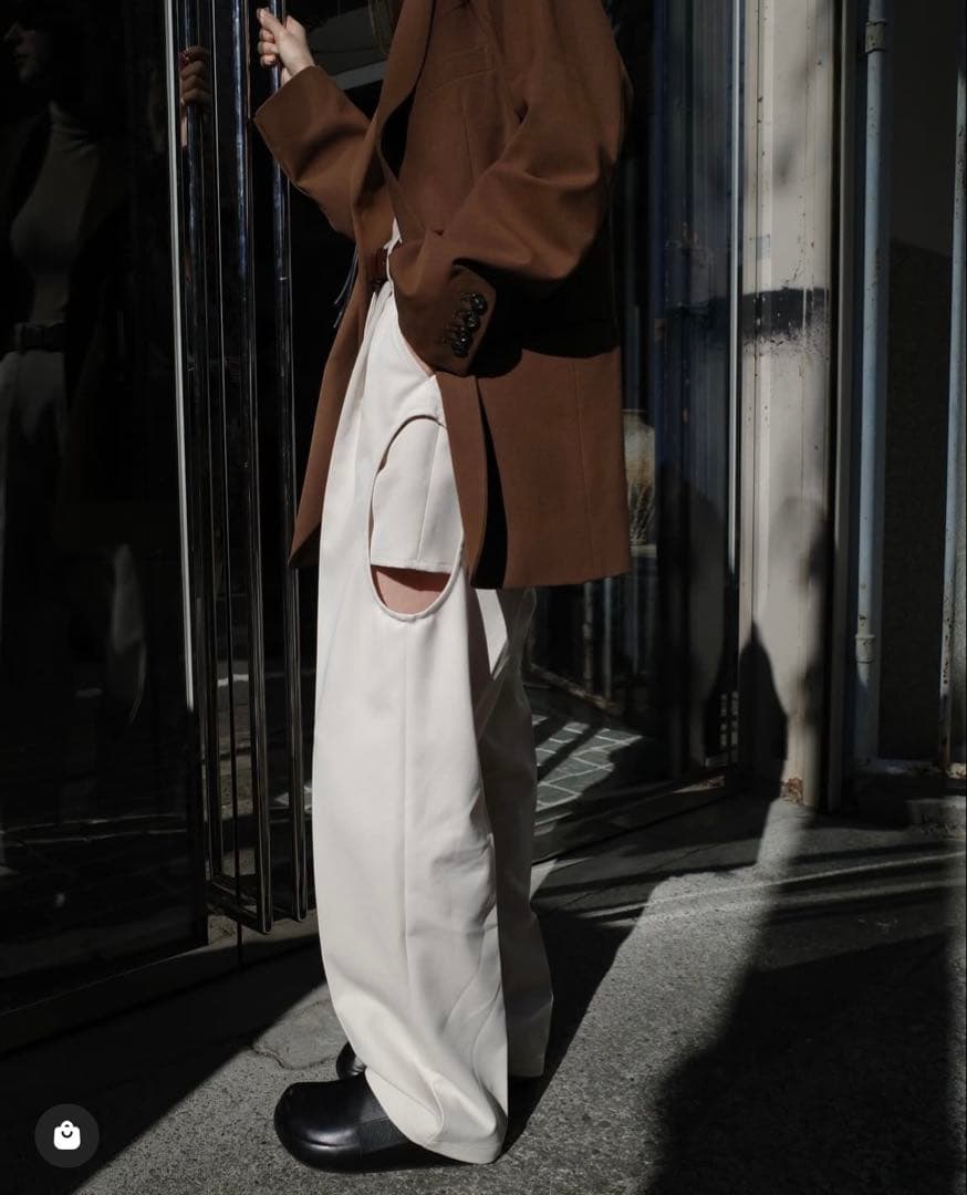 パンツ CLANE SIDE CIRCLE CUT PANTS