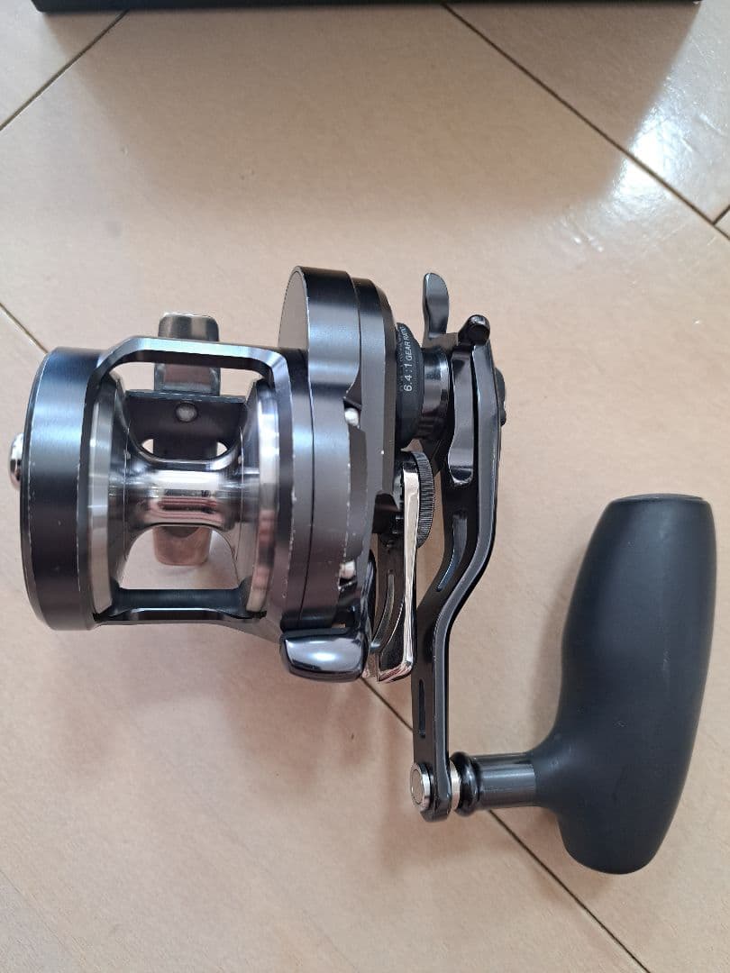 シマノ　オシアジガー　fカスタム　1500 HG