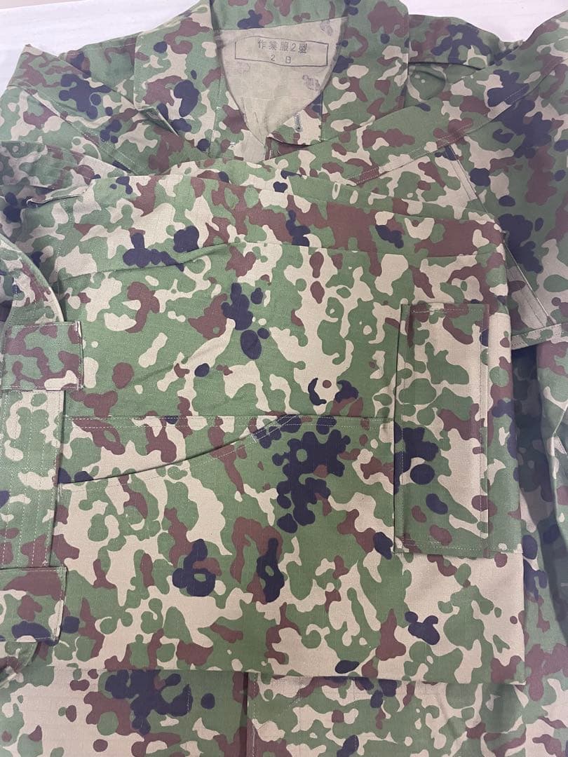 迷彩帽子と迷彩服セット