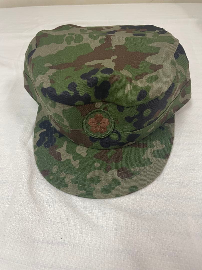 迷彩帽子と迷彩服セット
