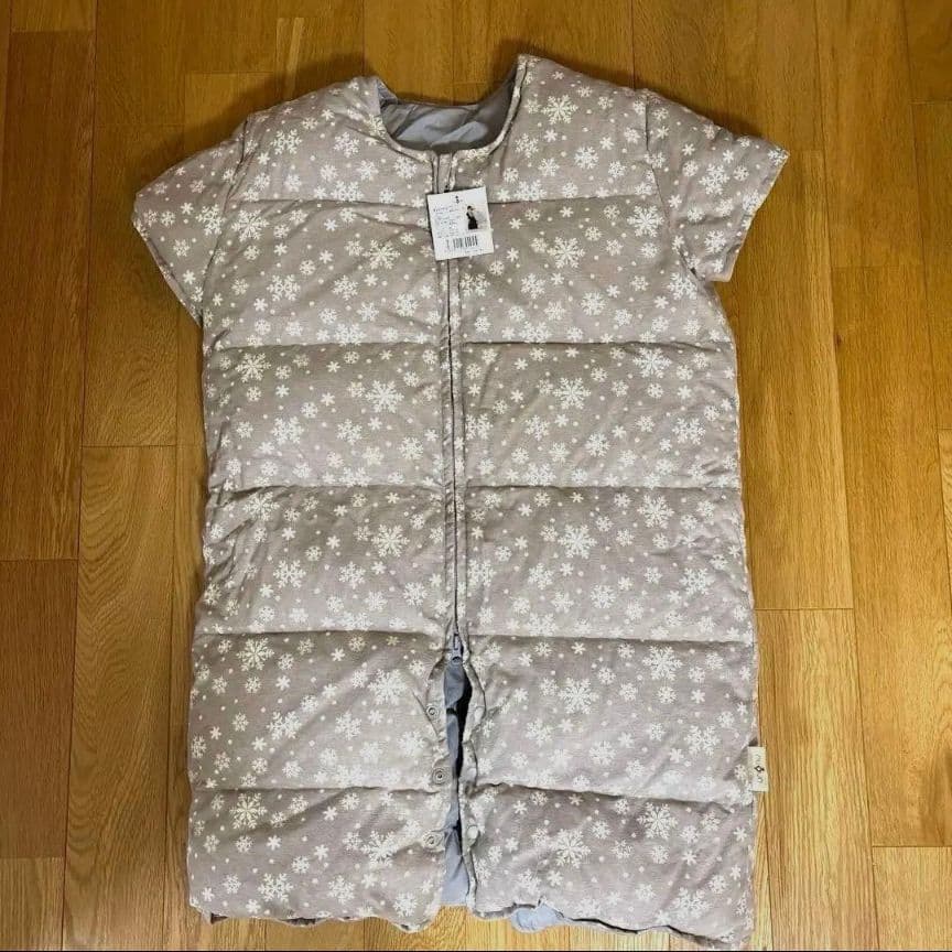 【新品】ダウンスリーパー　Mサイズ