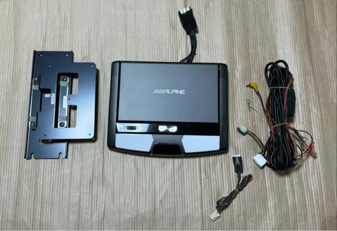 ALPINE TMX-RM3205B 10.1インチ フリップダウンモニター