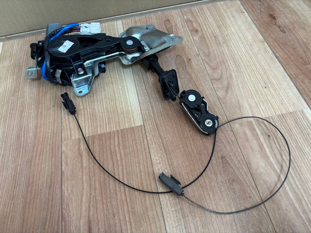 ホンダ　JF2 N-BOX 右スライドモーター