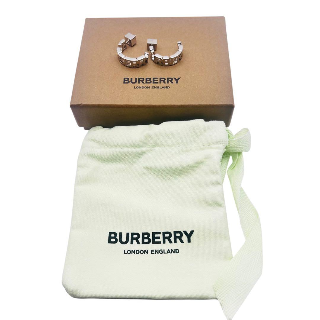 超美品✨バーバリーロンドン　フープ　ピアス　イタリー製　ロゴ