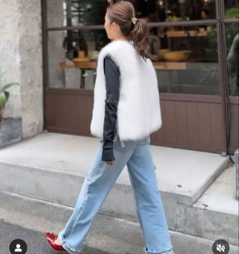 トレフルプラスワン❢完売❢交渉可!trefle+1 ふわふわベスト　ホワイト