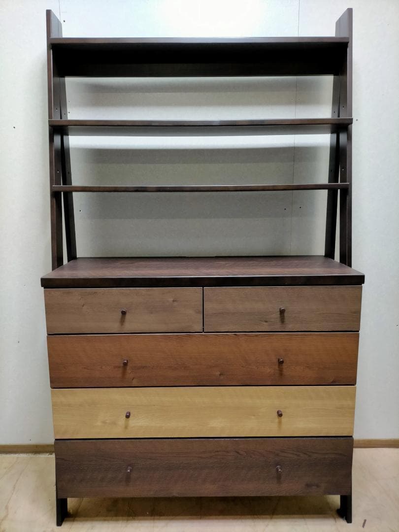 さ*い様 ニトリ　チェストトラック　ランダム 100　75009-4-100