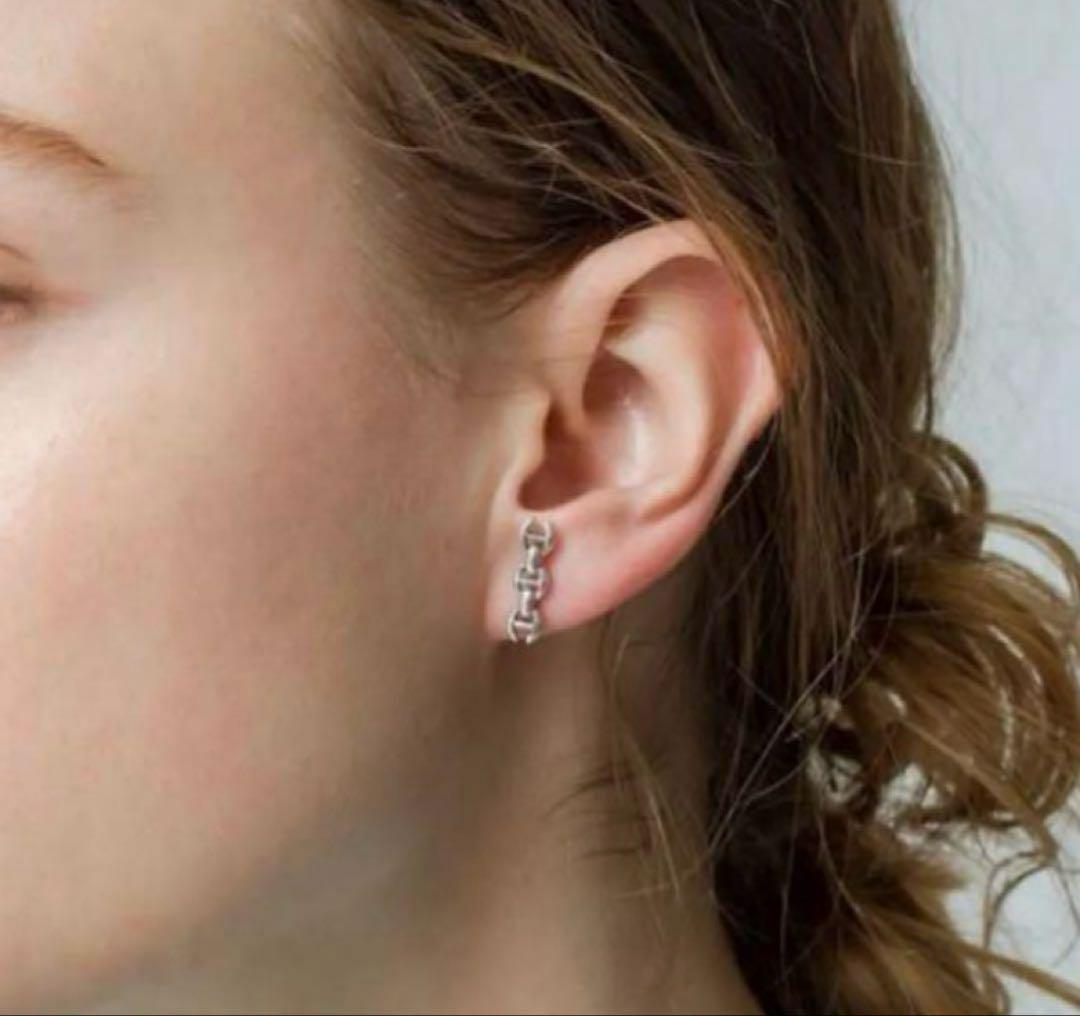 HOORSENBUHS 3mm TOGGLE STUDSピアス