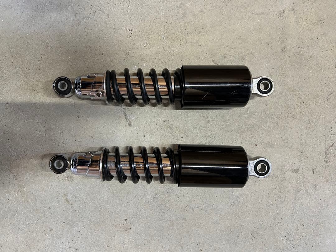 W650 リアサス　純正