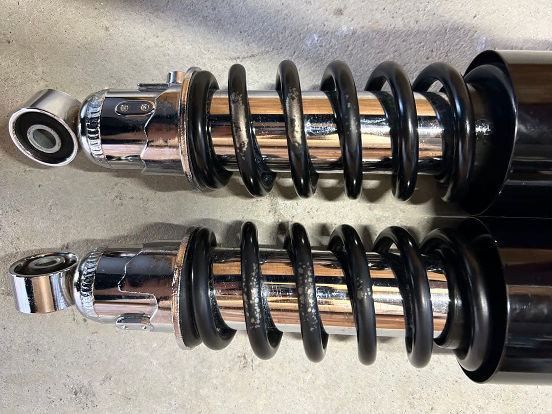 W650 リアサス　純正