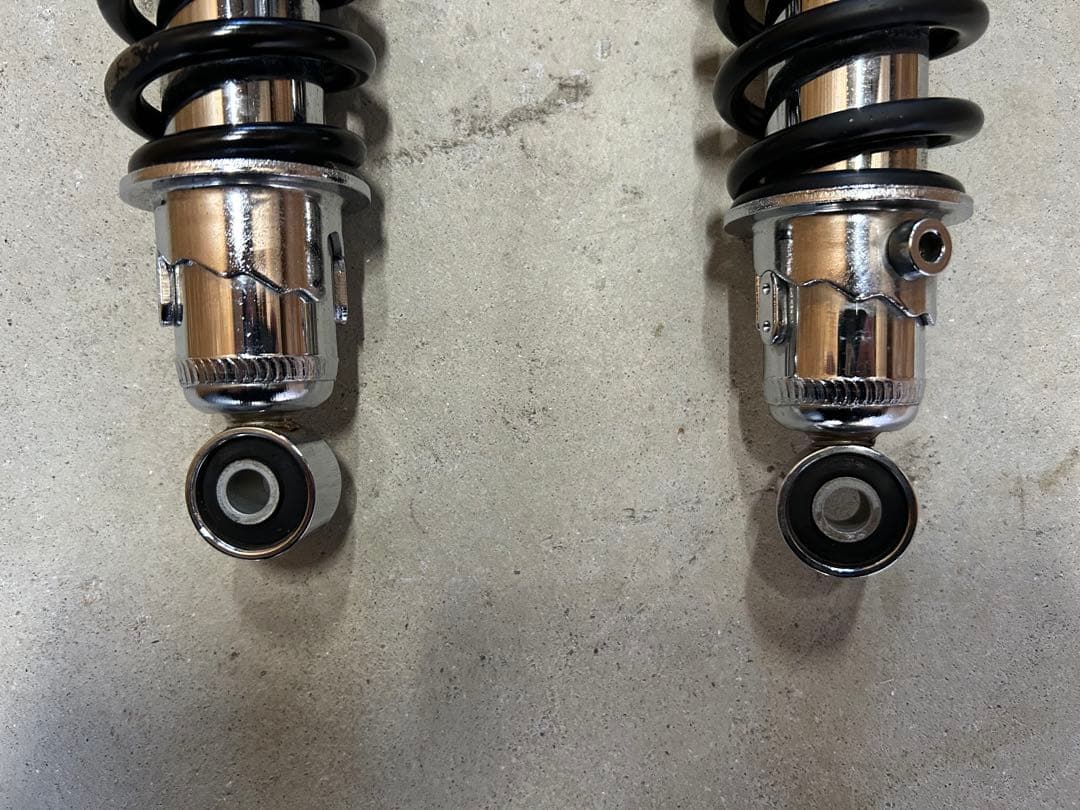 W650 リアサス　純正