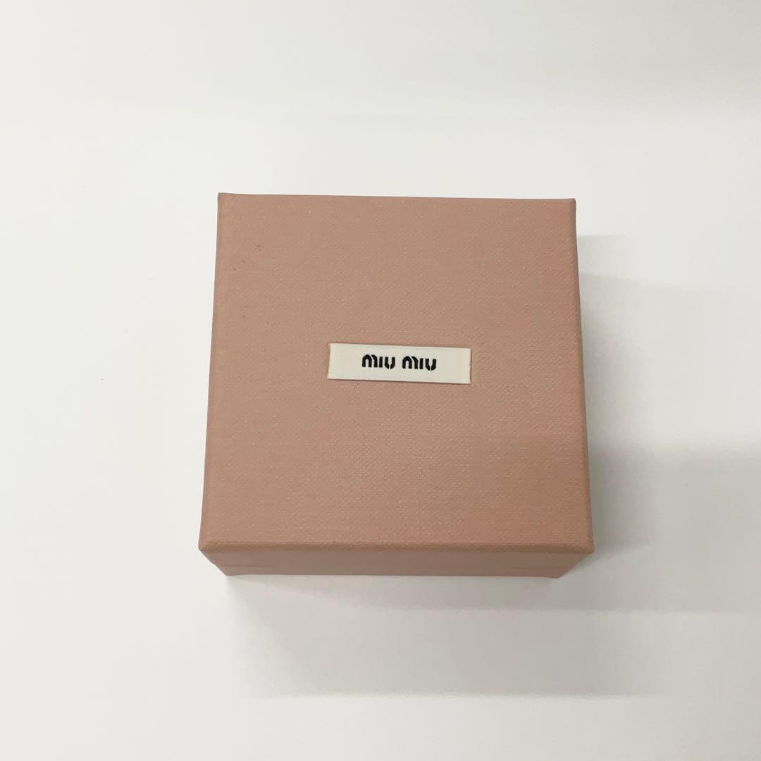 ミュウミュウ パテントレザー ヘアクリップ ヘアアクセサリー バレッタ