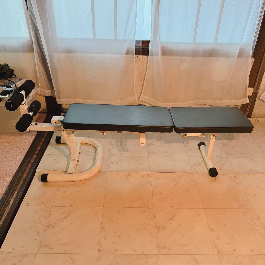 トレーニングベンチ　腹筋　プッシュアップ　エクササイズ