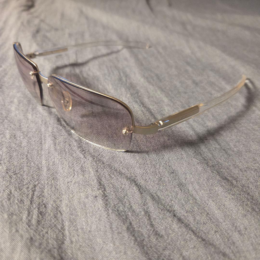 00s PRADA リムレス　サングラス