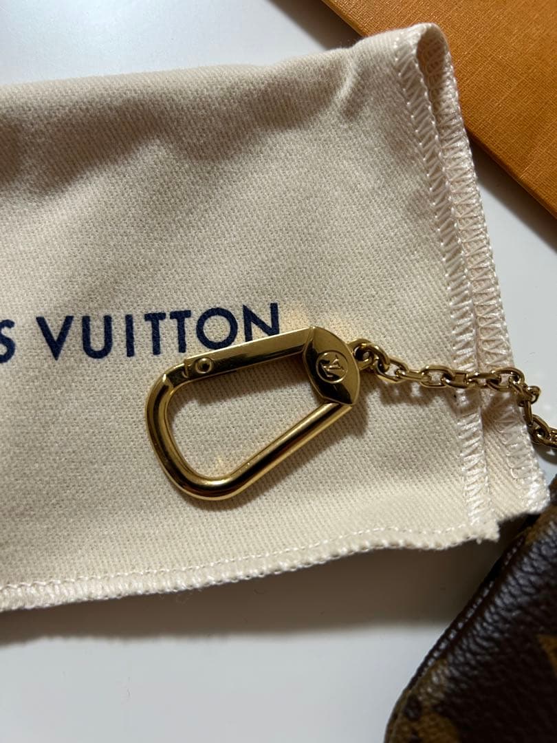 LOUIS VUITTON ポシェットクレ