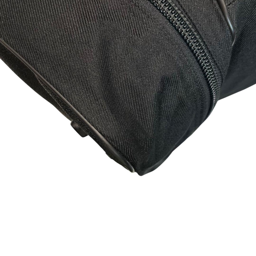 DIESEL ディーゼル　ボストンバッグ ブラック　大容量