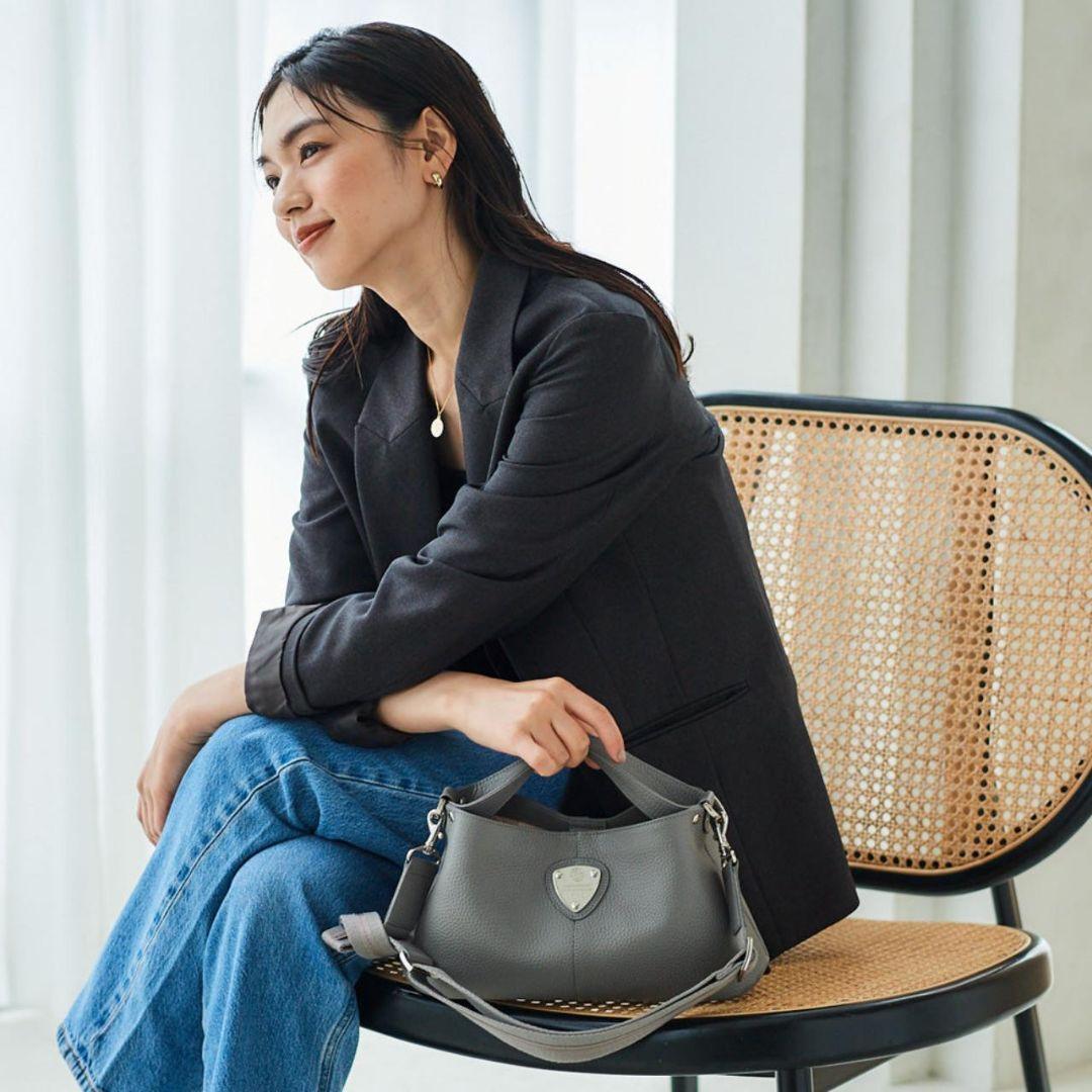 【美品】ATAO　❤️chivy+(チヴィプラス)❤️　ストーングレー