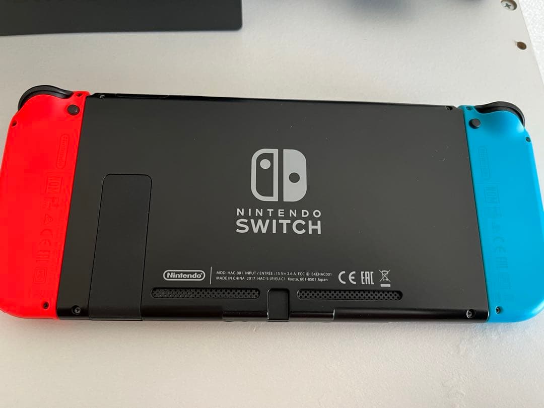 Nintendo Switch 青/赤 本体　箱あり美品 充電器、専用ケース付