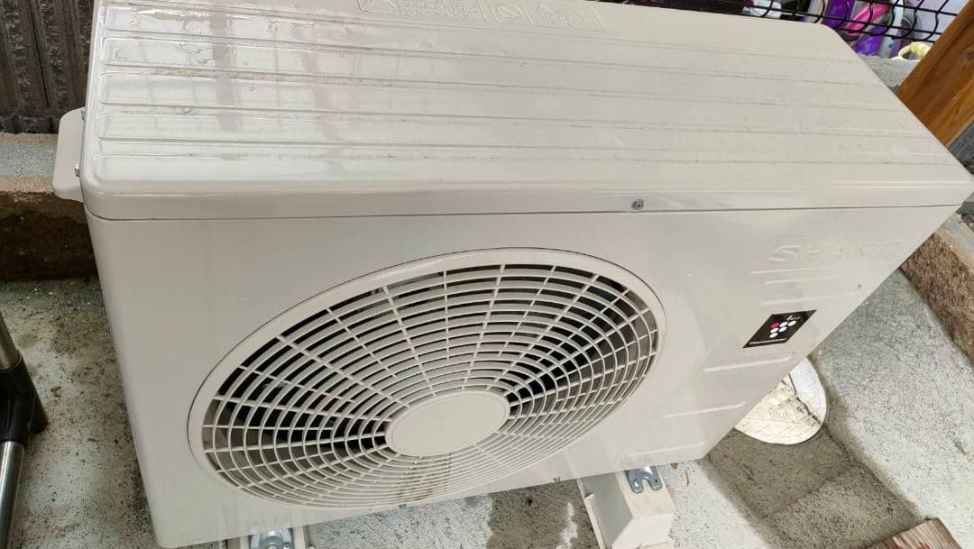 10畳用　24年式　SHARP AY-R28TD エアコン　新品同様　関西配達可