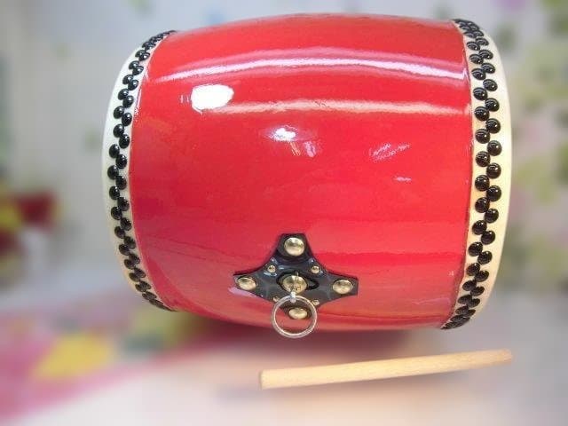 新品未使用(送料無料)26.980円　エイサー大太鼓36cm*40cmバチ付き