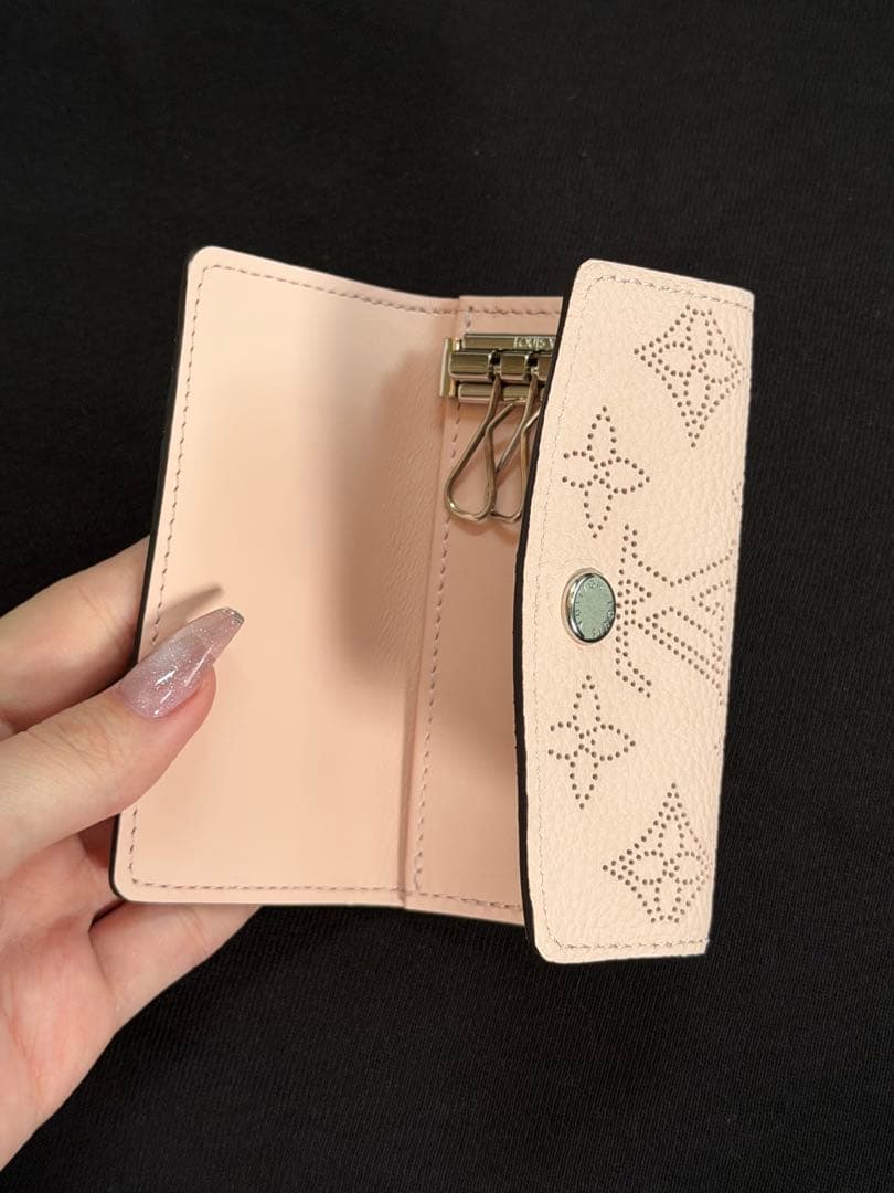 LOUIS VUITTON キーケース ミュルティクレ4 新作　日本限定