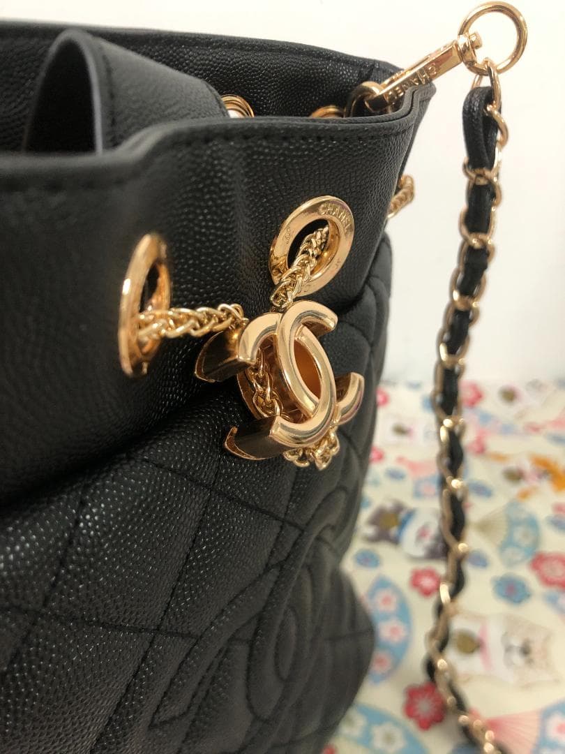 ショルダーバッグ　ノベルティ　ブラック　レザー　バッグ