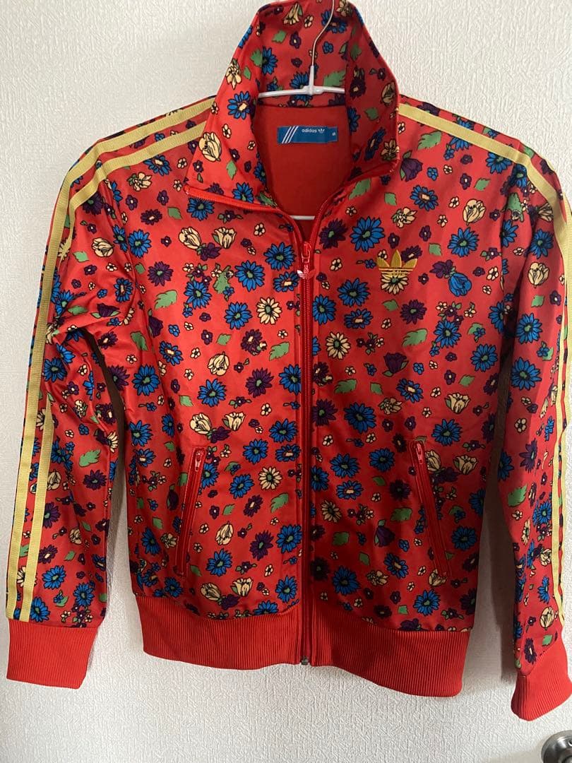 かくかくしかじかadidas ロデオクラウンズコラボ 花柄ジャージS 上下セット