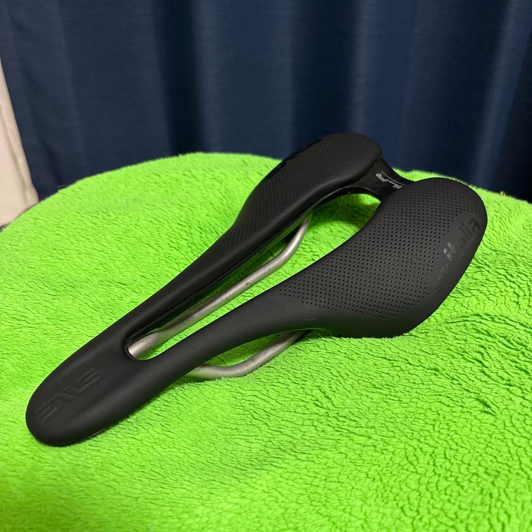 ENVE × SELLE ITALIA SLR ブーストチタンサドル 130mm
