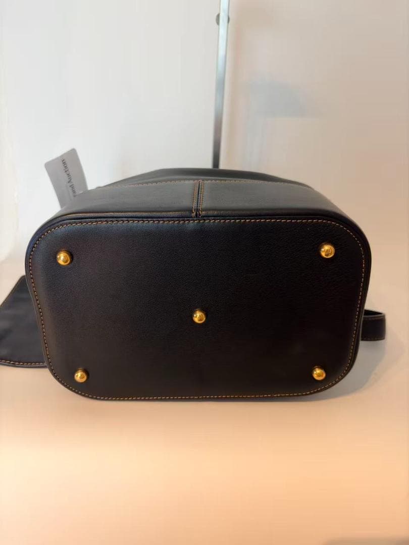 極美品Loewe ロエベ アントン レザー ブラック ショルダーバッグ