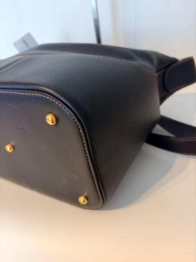 極美品Loewe ロエベ アントン レザー ブラック ショルダーバッグ