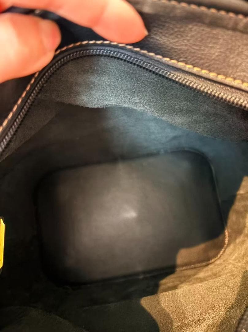 極美品Loewe ロエベ アントン レザー ブラック ショルダーバッグ