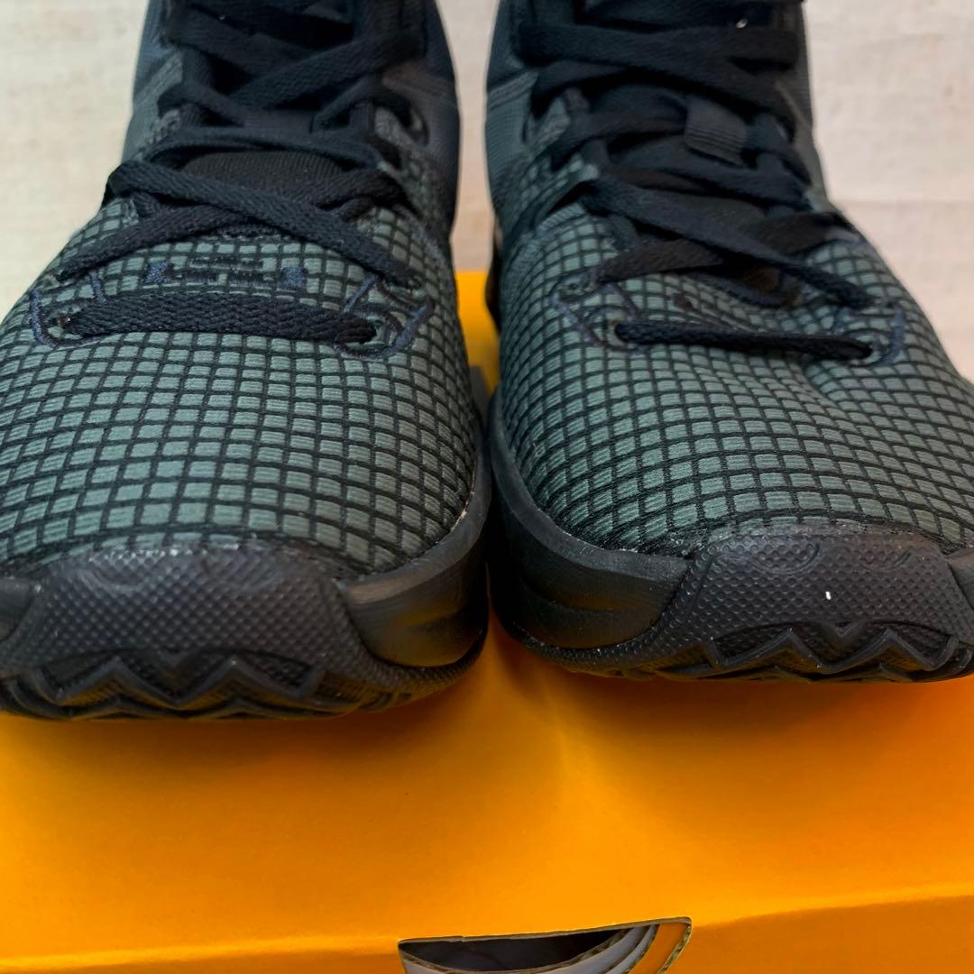 NIKE LEBRON WITNESS VII レブロン ウィットネス7