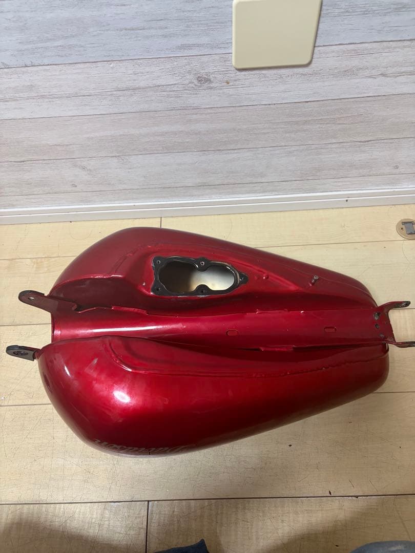 スポーツスター　ガソリンタンク　XL1200 XL883キャンディーレッド 07