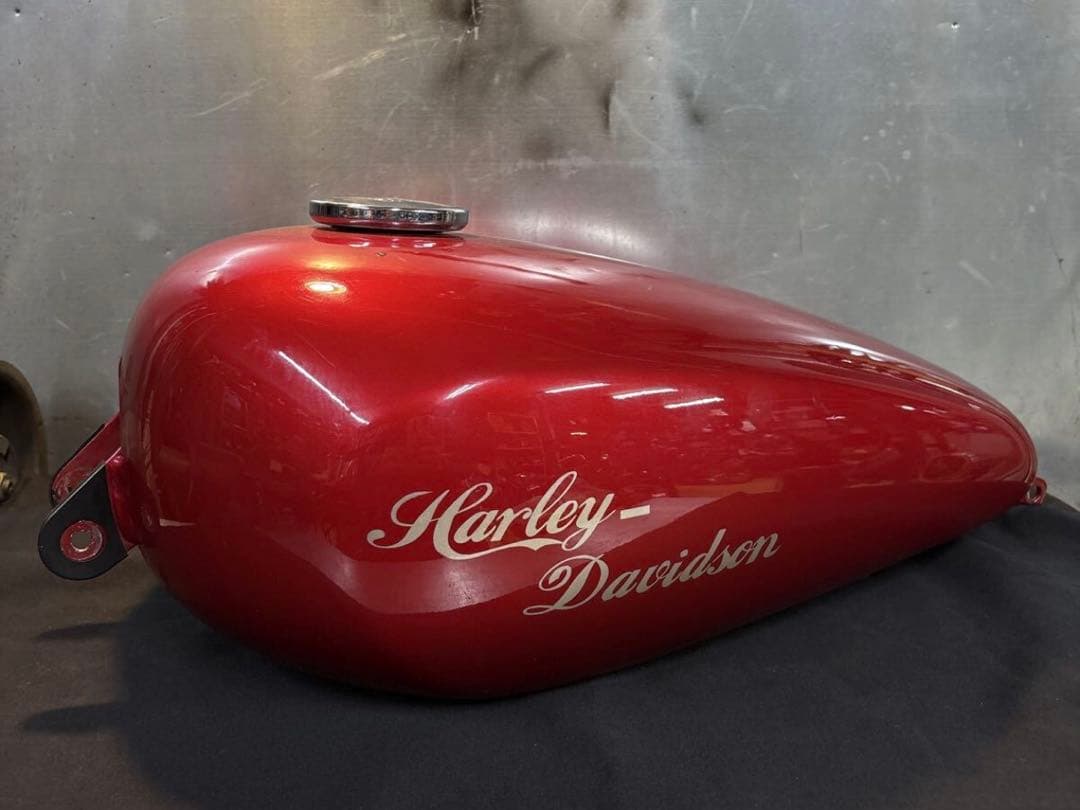 スポーツスター　ガソリンタンク　XL1200 XL883キャンディーレッド 07