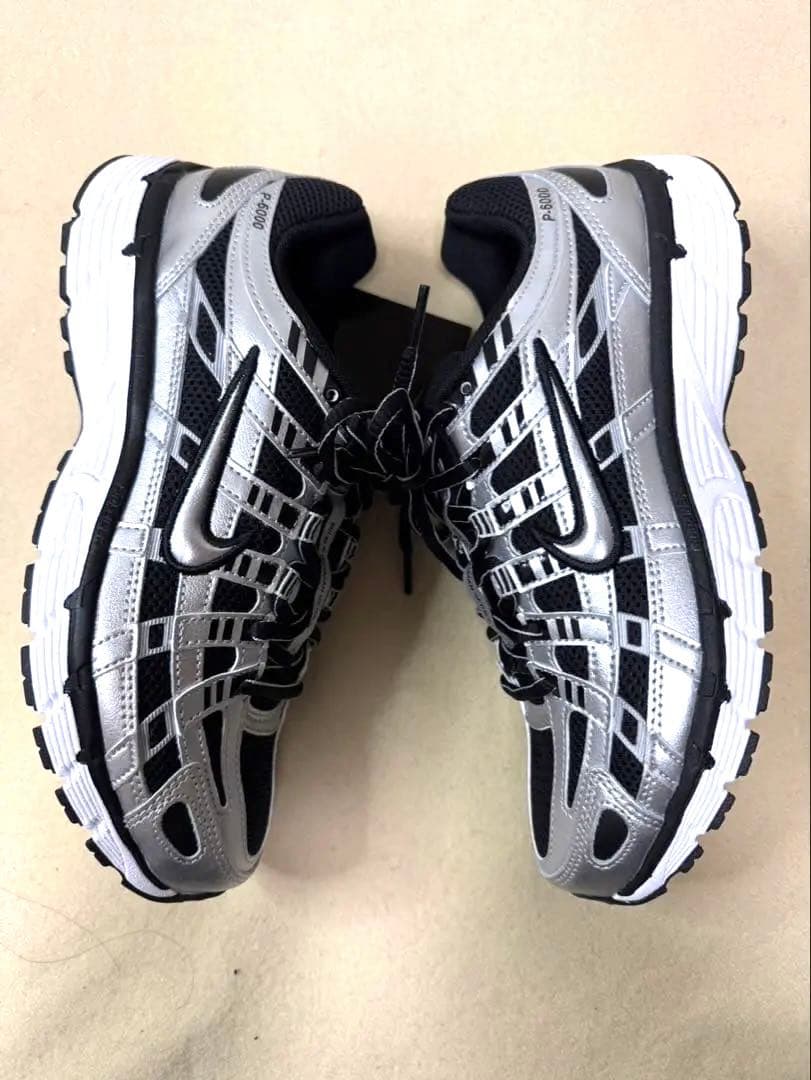 新品タグ箱付☆NIKEナイキP-6000 ブラック シルバー メタリック24.5