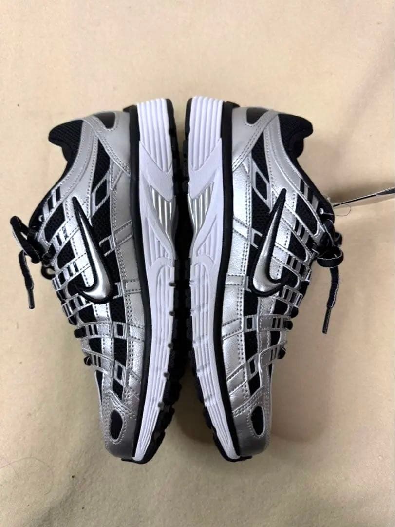 新品タグ箱付☆NIKEナイキP-6000 ブラック シルバー メタリック24.5