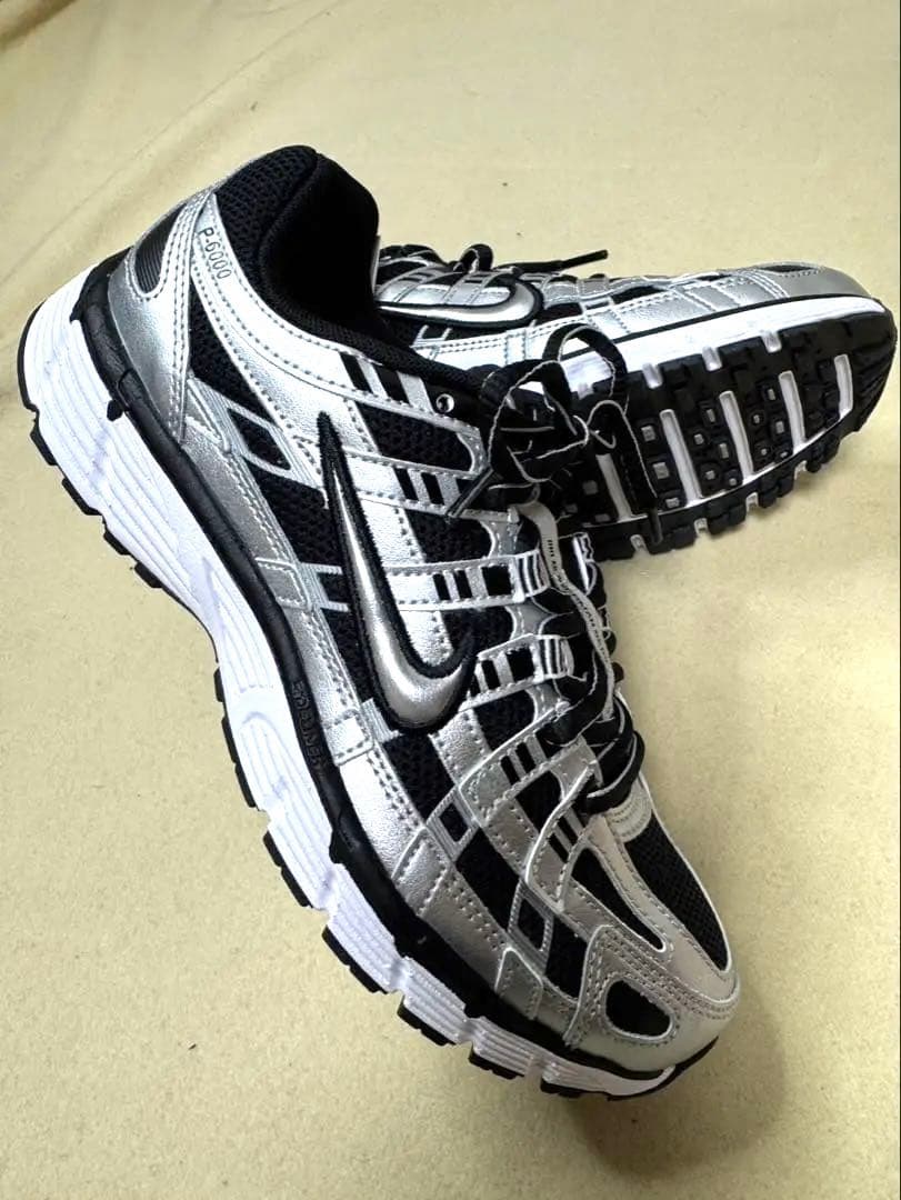 新品タグ箱付☆NIKEナイキP-6000 ブラック シルバー メタリック24.5