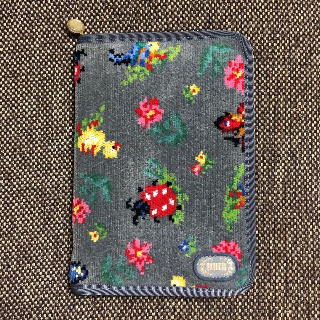 フェイラー　ハイジ　マルチケース　グレー　取扱店限定