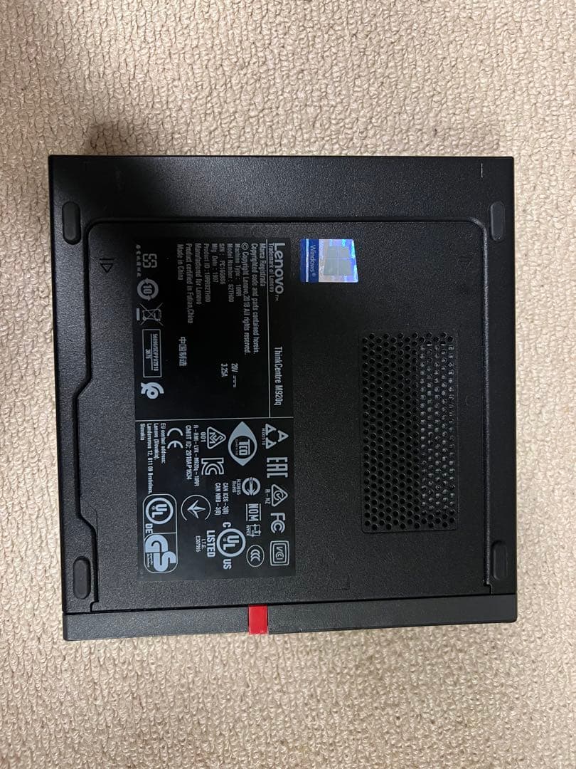 ミニPC Lenovo ThinkCentre M920q i5-8500t/16/256