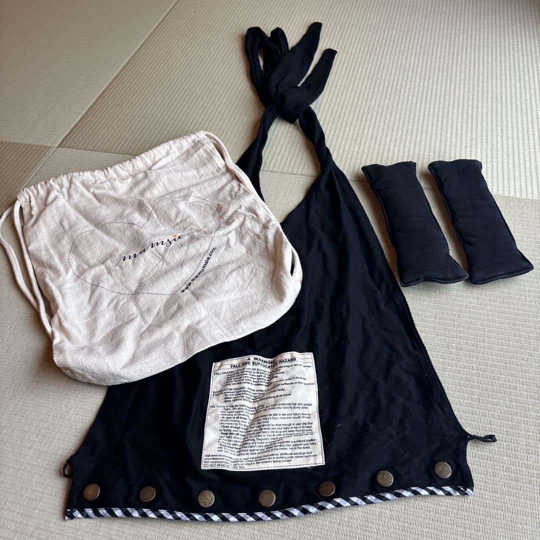 るるむ⭐︎the.mumsie⭐︎ブラックオーバーオールパンツとグレースカート