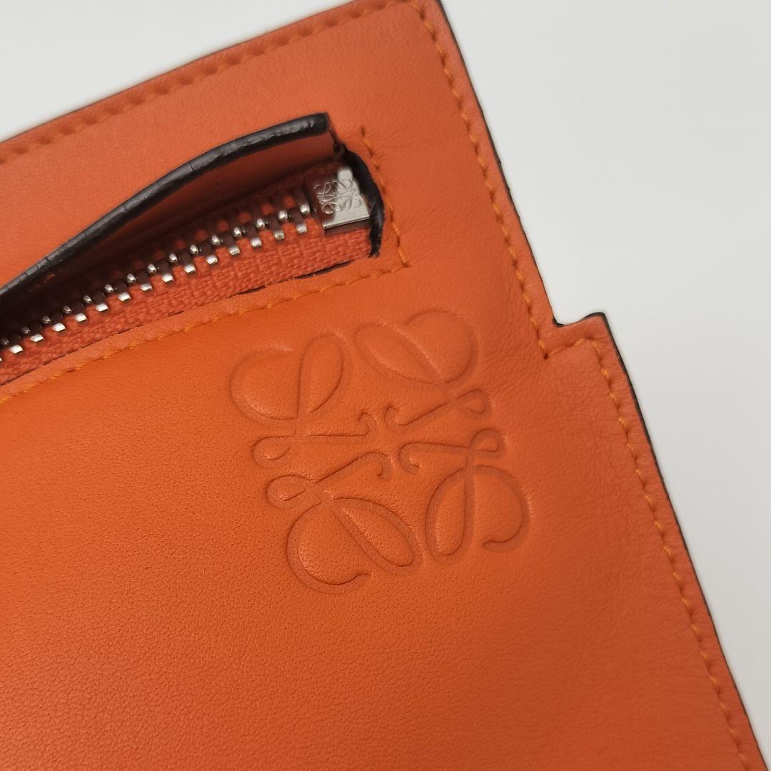 ゆたゆた　極美品✨ロエベ　クラッチバッグ　レザー