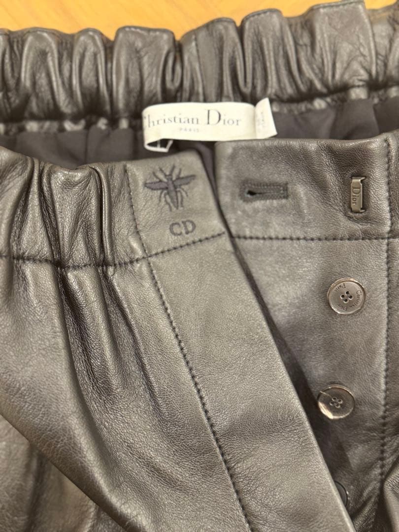 【新品未使用】DIOR ラムスキン ショートパンツ