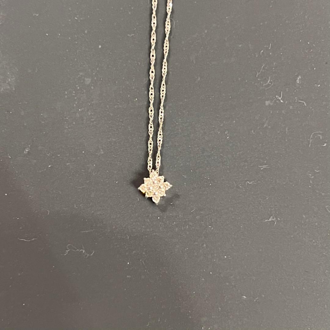 ＊美品＊K18WG 0.1ctダイヤモンドネックレス