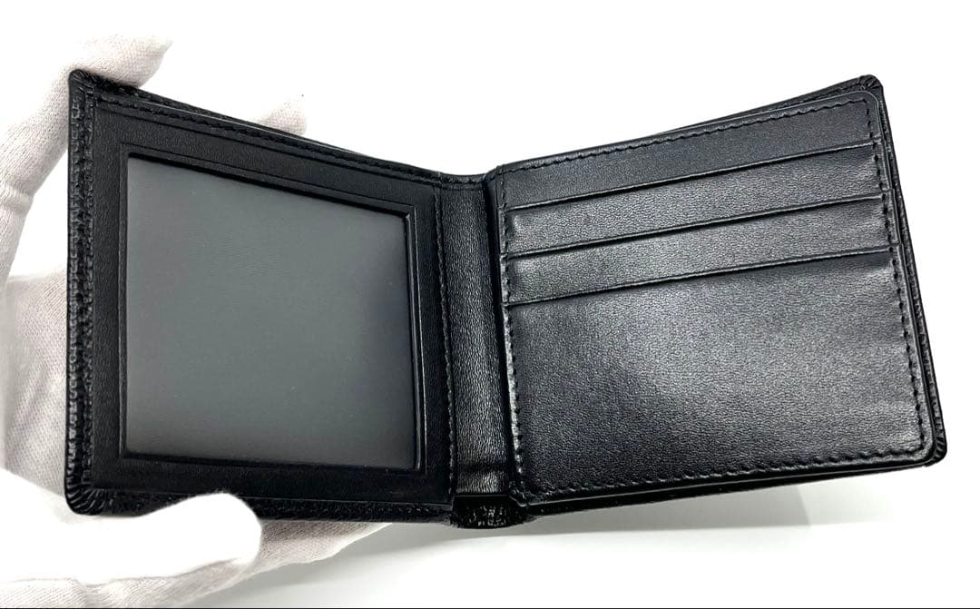 【新品・未使用】Vivienne Westwood 二つ折り財布 ブラック