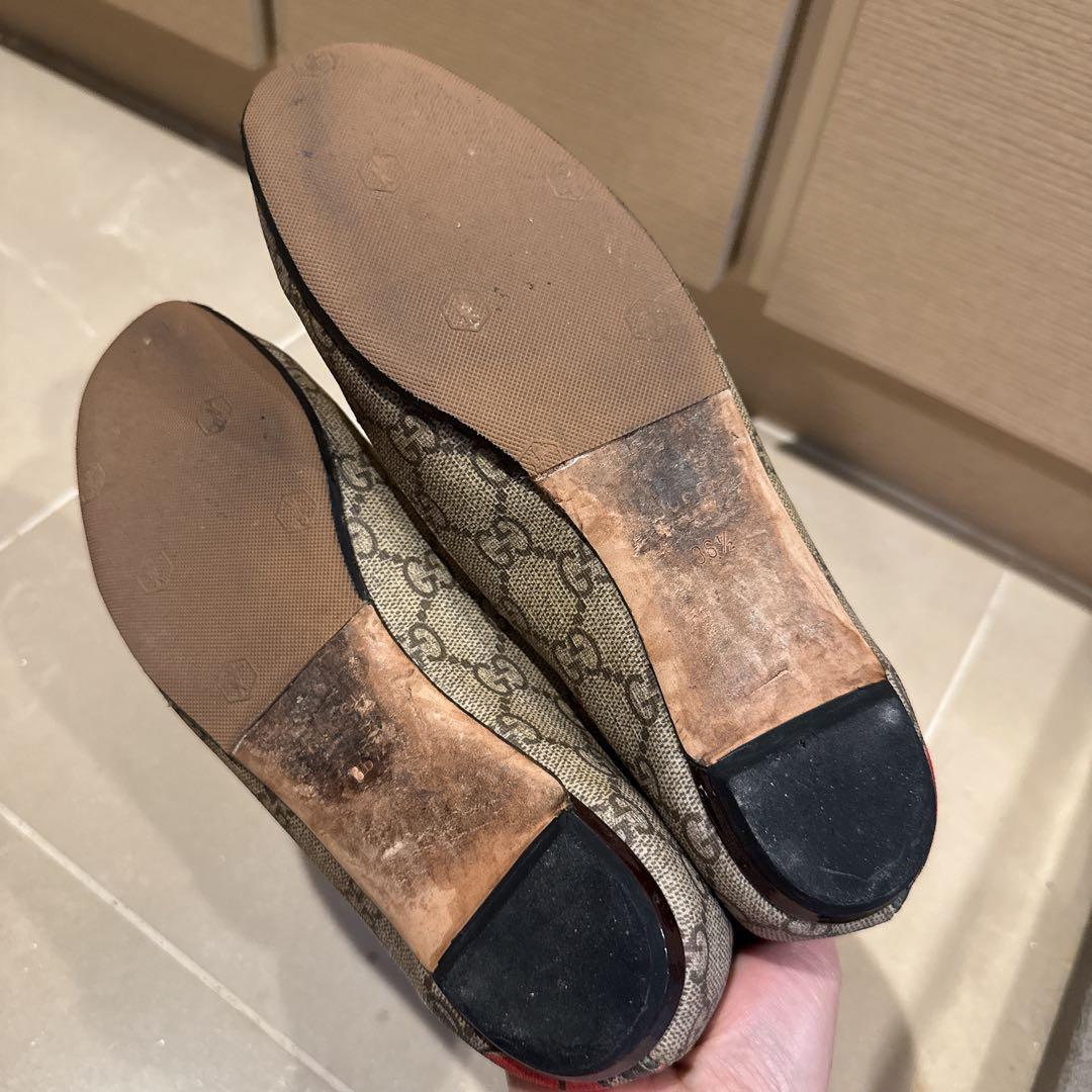 GUCCI フラットシューズ ハートプリント