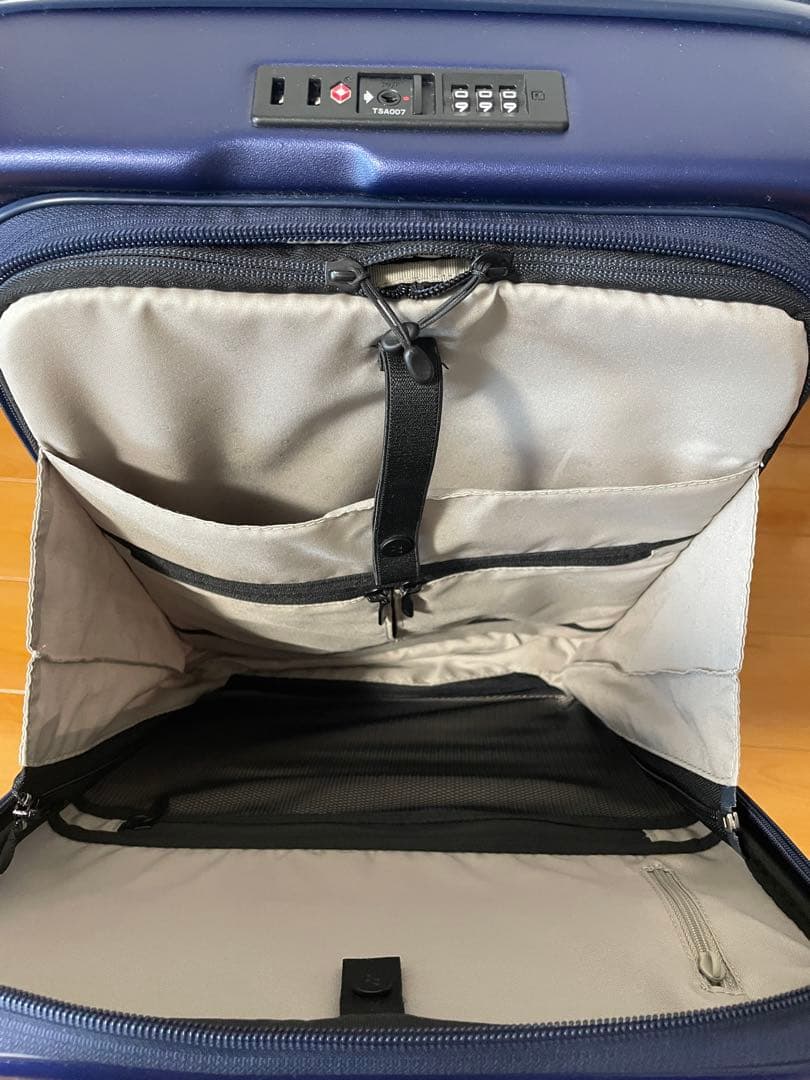 バッグ LOJEL CUBO S size