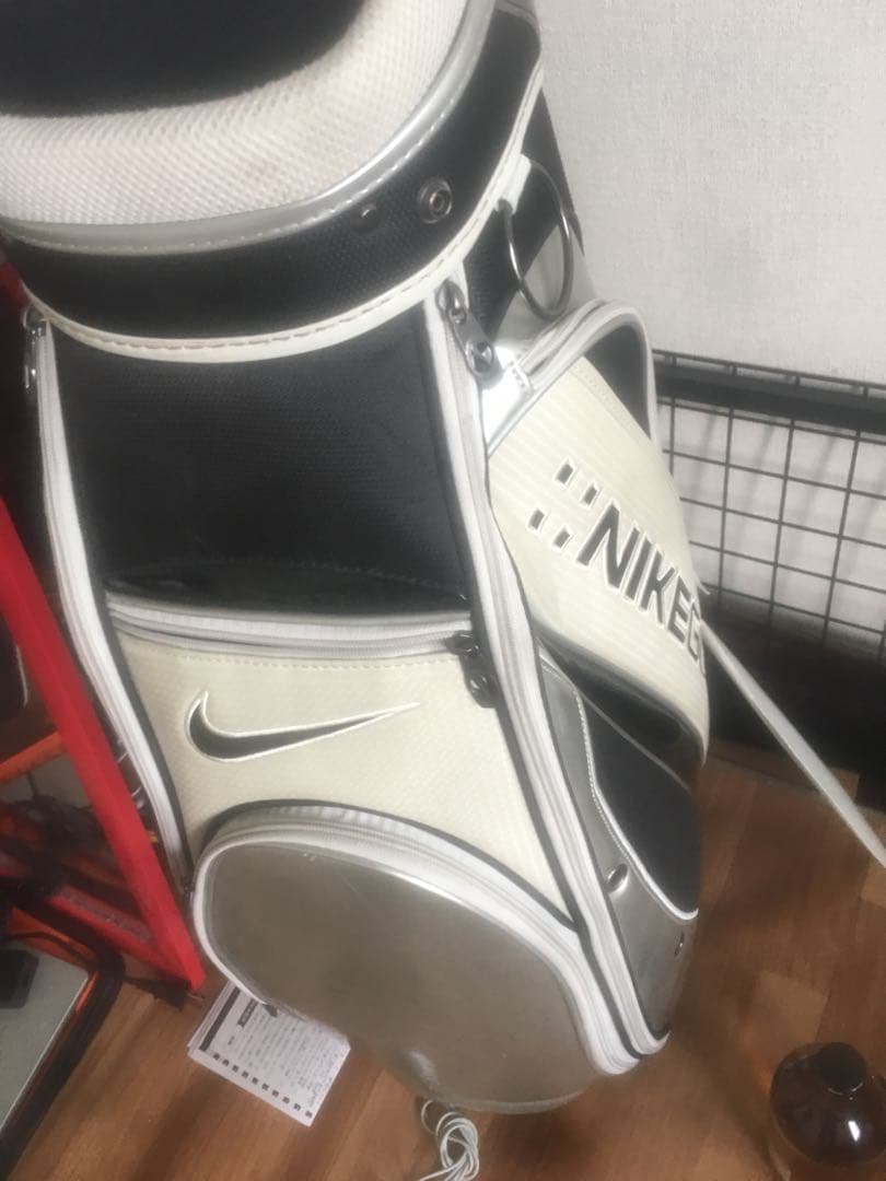 ナイキ！ゴルフバック