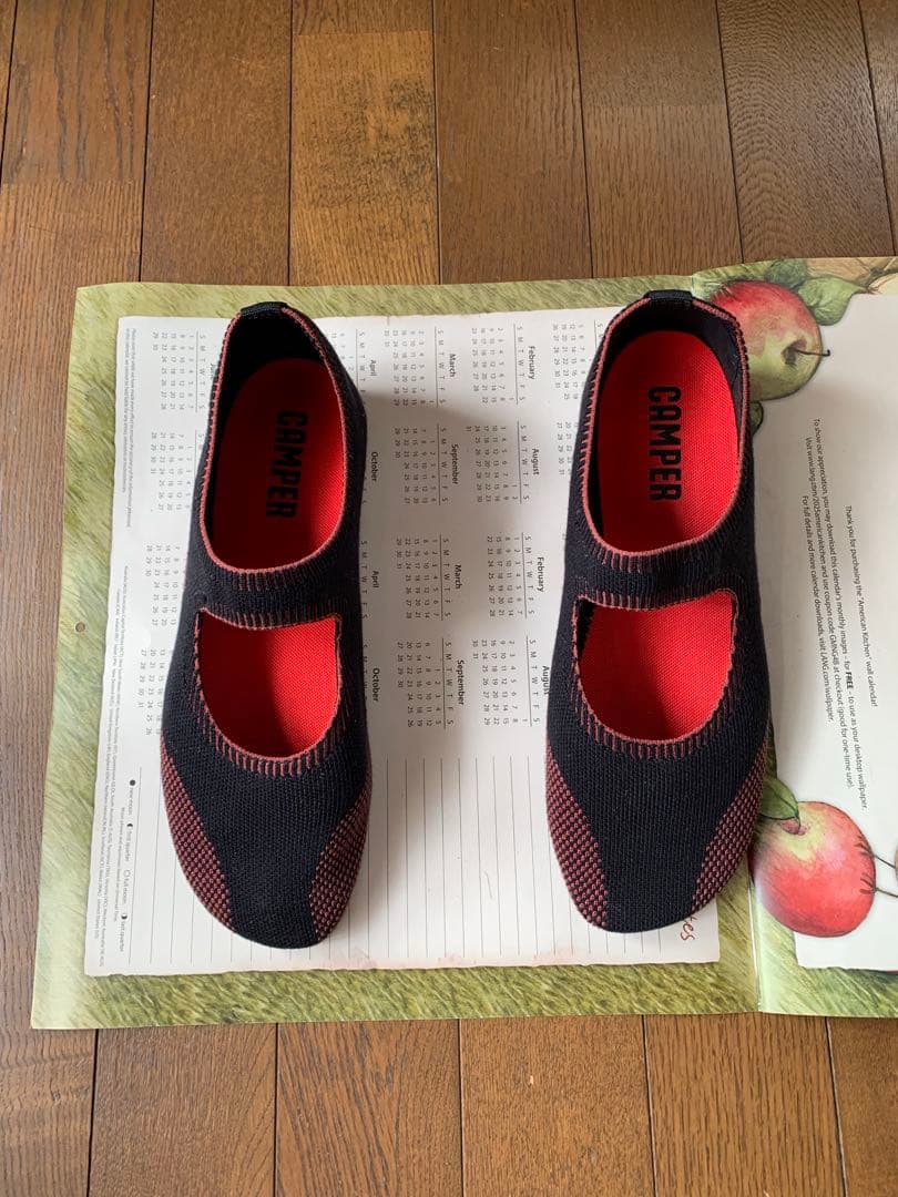 CAMPPER フラットシューズ 黒/赤