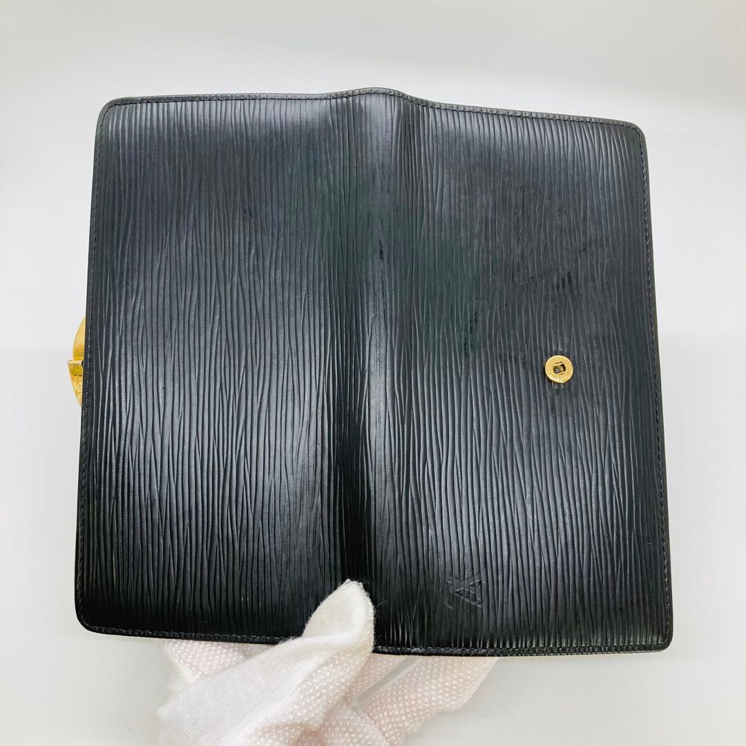 ルイヴィトン LOUIS VUITTONエピノワールポルトビエ 長財布 A876