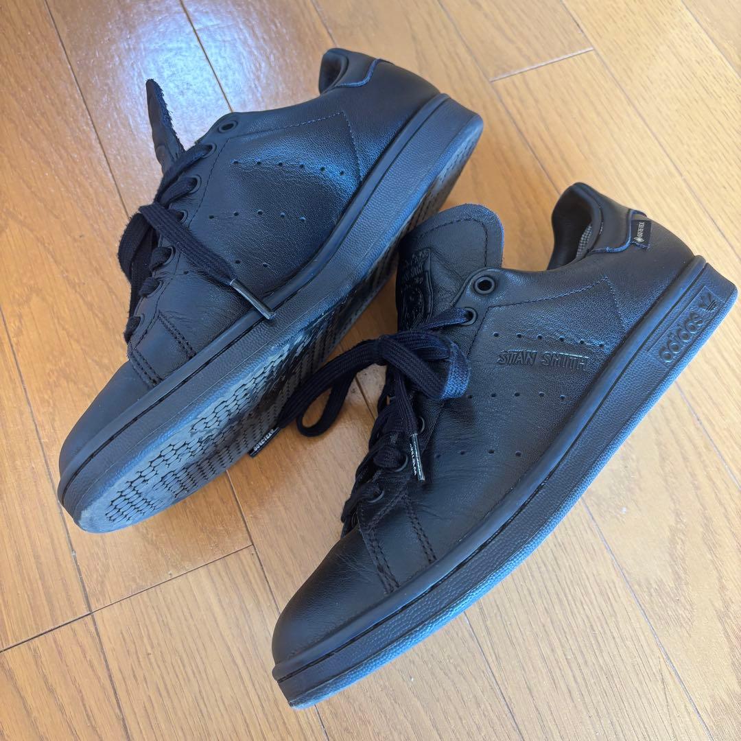 アディダス スタンスミス LUX GTX IG8661 コアブラック 24.5